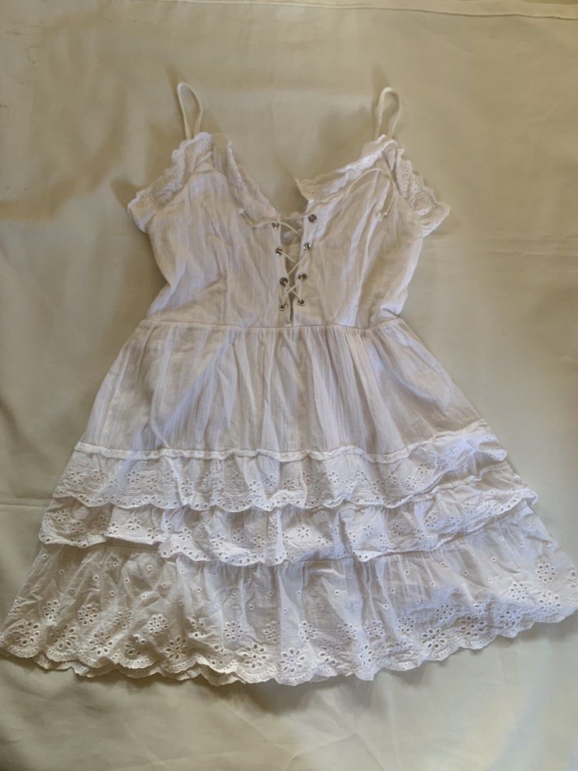 summer white cotton dress (Category: Dresses) located in Davao. Submitted by eunoireeunoir (Listing ID 1441560377, Image 1). Description: s to m Mode of Payment: GCash Maribank BDO Mode of Delivery: Standard - J&T Express.