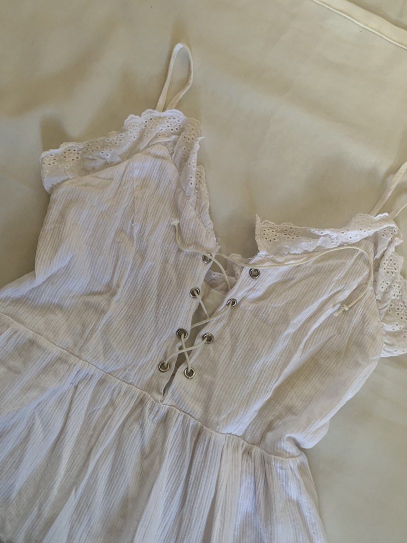 summer white cotton dress (Category: Dresses) located in Davao. Submitted by eunoireeunoir (Listing ID 1441560377, Image 2). Description: s to m Mode of Payment: GCash Maribank BDO Mode of Delivery: Standard - J&T Express.