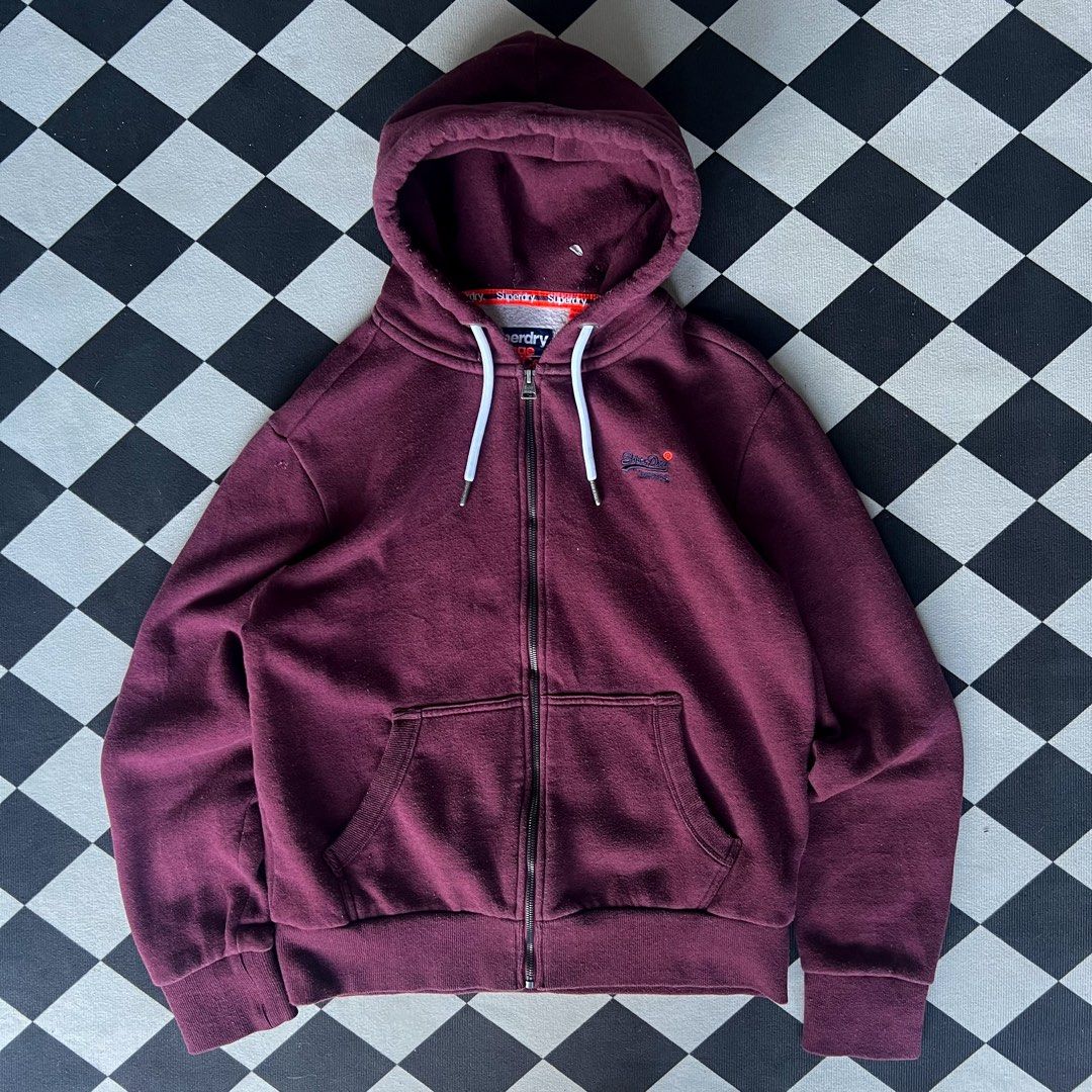 SUPER DRY Maroon Zip up hoodie (Category: Coats, Jackets and Outerwear) located in Infanta. Submitted by albirthkith092698 (Listing ID 1441432906, Image 1). Description: •SUPER DRY ZIP UP HOODIE• Size:Fits M Condition: 9/10 (no issue)complete tags DIMES AND OTHER DETAILS SWIPE LEFT ———————————————— Mine: ₱549 + shipping fee ———————————————— •NOTE• ⛓NO RETURN POLICY! ⛓Maximum 1-3 days reservation. ———————————————— 🚫Don’t purchase the item if you 