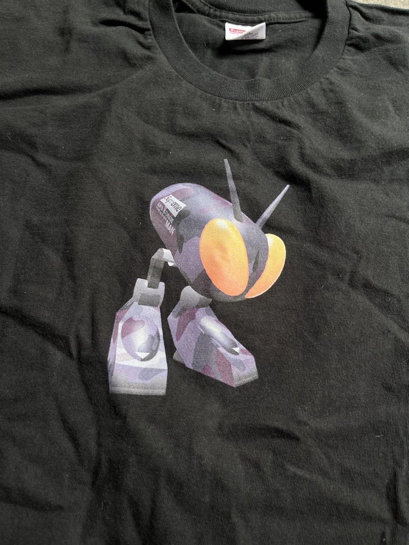 Supreme Junya Watanabe MAN Robot Tee XL Black (Category: Tshirts & Polo Shirts ) located in Manila. Submitted by ashrc (Listing ID 1441411377, Image 2). Description: - Supreme x Junya Watanabe MAN Collaboration - Black T-Shirt - Robot Graphic Print (Front & Back) - Size: XL - Made in USA - Material: Pre-shrunk Cotton.