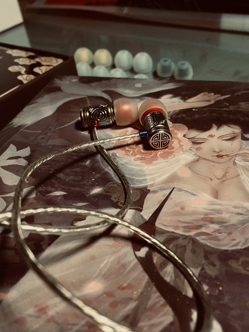 Tangzu Princess Chang Le (Category: Earphones) located in Caloocan City. Submitted by psychen09 (Listing ID 1441549057, Image 3). Description: Tangzu Princess Chang Le ₱200 Still in great shape and sounds just fine:) I'll include the box and the eartips too.