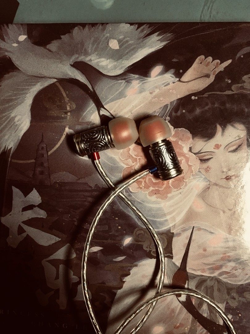 Tangzu Princess Chang Le (Category: Earphones) located in Caloocan City. Submitted by psychen09 (Listing ID 1441549057, Image 2). Description: Tangzu Princess Chang Le ₱200 Still in great shape and sounds just fine:) I'll include the box and the eartips too.