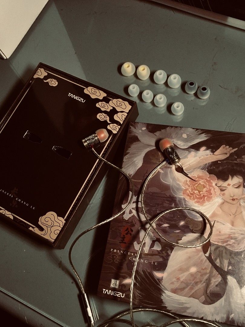 Tangzu Princess Chang Le (Category: Earphones) located in Caloocan City. Submitted by psychen09 (Listing ID 1441549057, Image 1). Description: Tangzu Princess Chang Le ₱200 Still in great shape and sounds just fine:) I'll include the box and the eartips too.