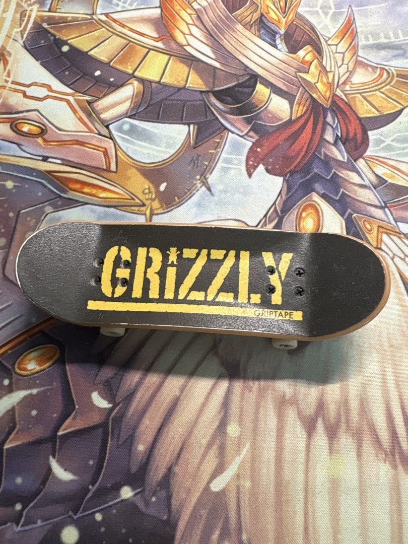 Tech deck (Category: Interactive Toys) located in Singapore. Submitted by ernesttanzy000 (Listing ID 1441393984, Image 1). Description: .