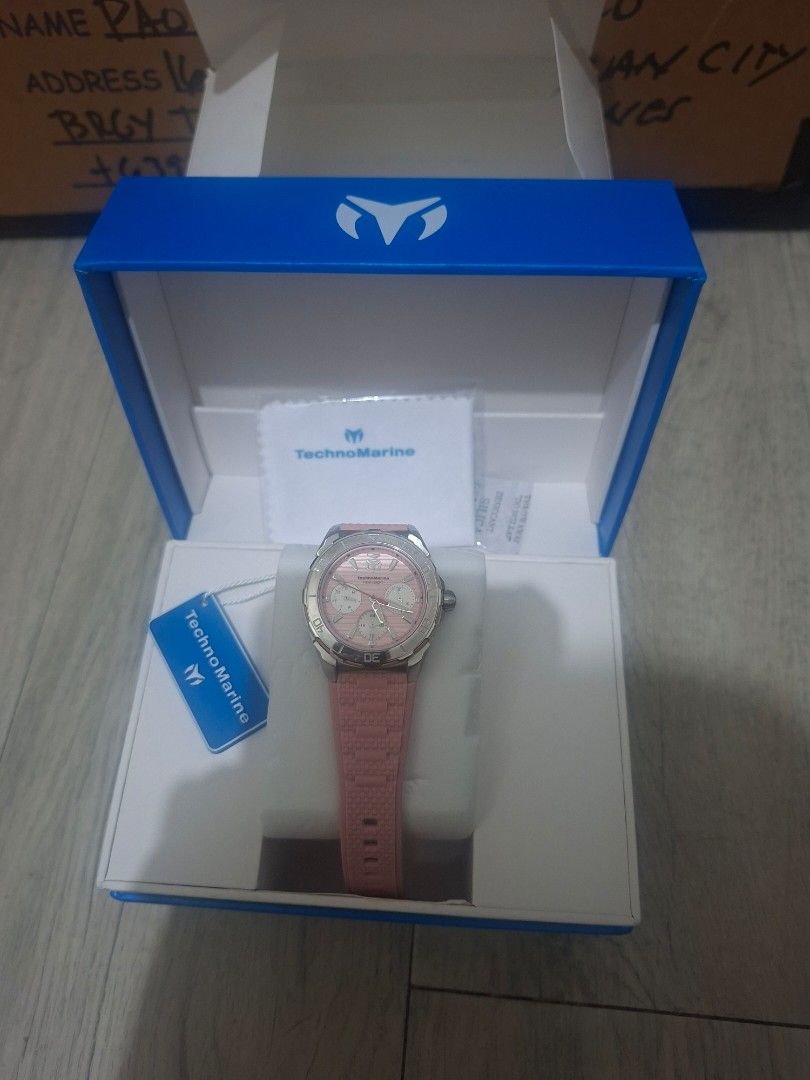 TechnoMarine Watch with Interchangeable Straps (Category: Men's Watches) located in Manila. Submitted by paolo_lucero (Listing ID 1441478698, Image 1). Description: - TechnoMarine Watch - Original box and cleaning cloth included .
