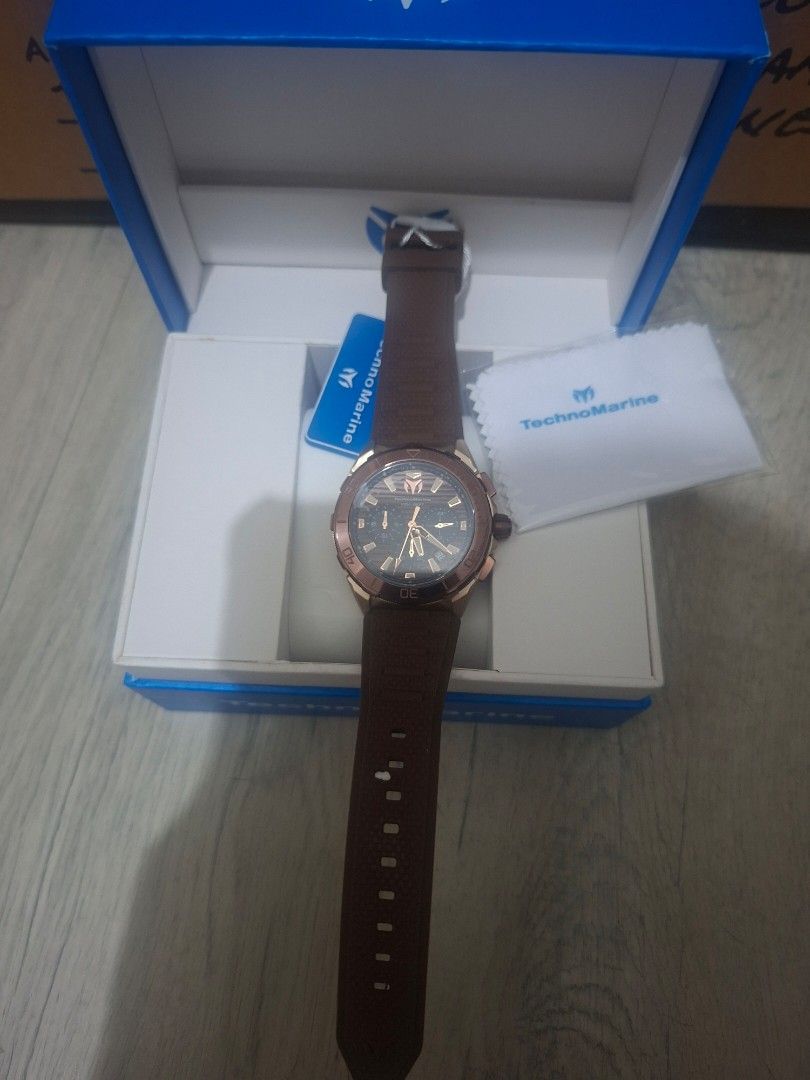 TechnoMarine Watch with Interchangeable Straps (Category: Men's Watches) located in Manila. Submitted by paolo_lucero (Listing ID 1441478698, Image 2). Description: - TechnoMarine Watch - Original box and cleaning cloth included .