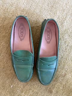 (Category: ) located in . Submitted by rachel_s_closet (Listing ID 1441476749, Image 1). Description: .