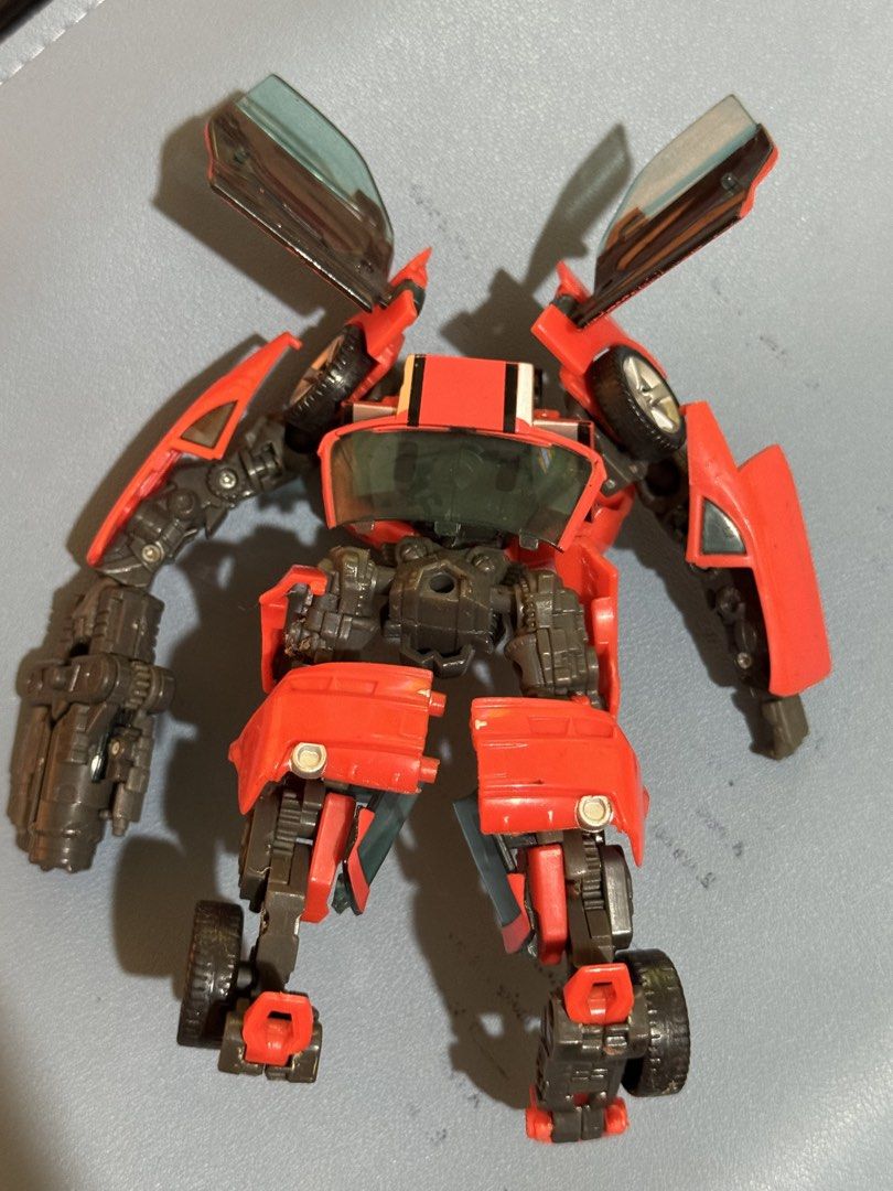 Transformers Deluxe Class Cliffjumper Autobot Action Figure (Category: Action & Battle Toys) located in Manila. Submitted by irvinekinn34805 (Listing ID 1441398951, Image 2). Description: Transformers Deluxe Class Cliffjumper Actual picture posted Nakadisplay lng sa glass kabinet na naka robot mode Meet ups depende pero pasig area ako Or Lalamove LBC kayo mag babayad delivery fee Last price posted rare na po yan.