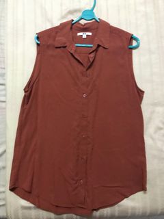 (Category: ) located in . Submitted by cmn_wardrobe (Listing ID 1441520997, Image 1). Description: .