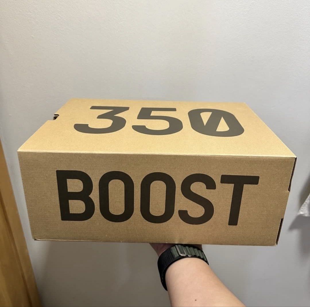 [Uk 9] Brand New Adidas Yeezy Boost 350 V2 Bone White (100% Authentic) (Category: Sneakers) located in Singapore. Submitted by modbeastsg (Listing ID 1441542820, Image 3). Description: Size: UK 9 / US 9.5 / JP 27CM / CHN 265 100% Authentic bought from Adidas Confirmed SG. BNIB. Retail Price was $380, selling at a loss. Reason for selling: bought but didn’t wear since. only well kept in shoe display box. clearing my shoe collection. PM me to lock 