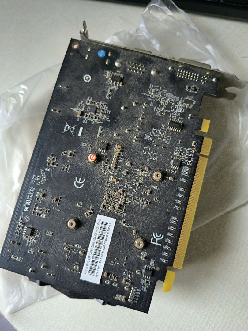 Used Graphics Card - Dusty471048238946078720