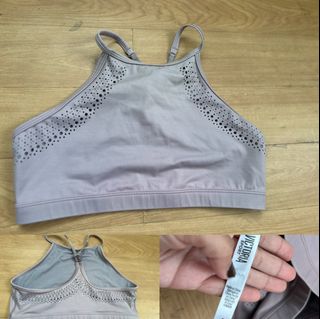 (Category: ) located in . Submitted by preloved_0422 (Listing ID 1441540066, Image 1). Description: .