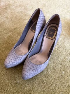 (Category: ) located in . Submitted by rachel_s_closet (Listing ID 1441474520, Image 1). Description: .