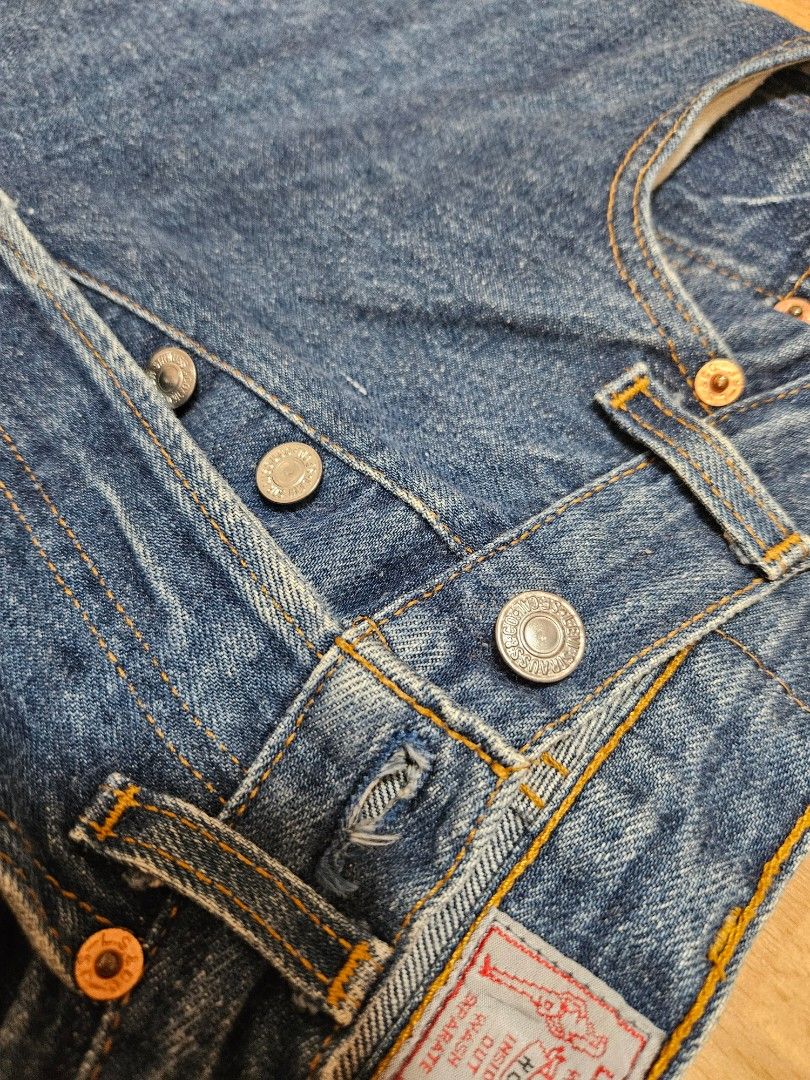 Vintage Levi's 901 blue trousers (Category: Jeans) located in Quezon City. Submitted by cheapbrandy (Listing ID 1441408554, Image 3). Description: 90's Levi's OG denim. waist 27" length 28" negotiable!.