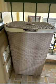 (Category: ) located in . Submitted by nyesa21 (Listing ID 1441467111, Image 1). Description: .