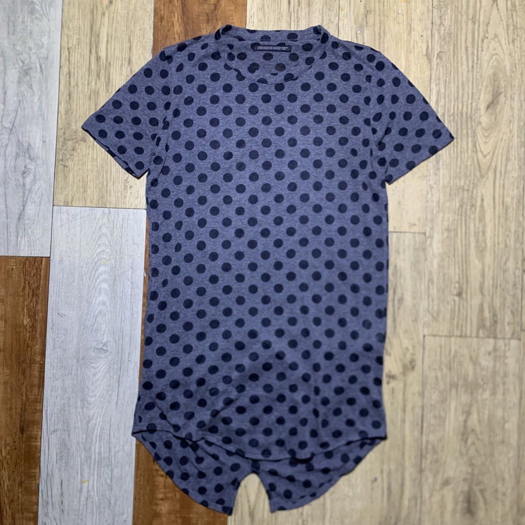 Yohji Yamamoto - Short Sleeve mid dress polka dot (Category: Shirts) located in Manila. Submitted by thebluemax (Listing ID 1441411350, Image 1). Description: Yohji Yamamoto - Short Sleeve mid dress polka dot SIZE - 2 CONDITION - 9/10 65% Polyester 35% Cotton Made in Japan CHEST - 17.5” LENGTH - 33” SHOULDERS - 14” SLEEVE - 7” HEM - 17.5”.