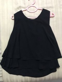 (Category: ) located in . Submitted by cmn_wardrobe (Listing ID 1441521518, Image 1). Description: .