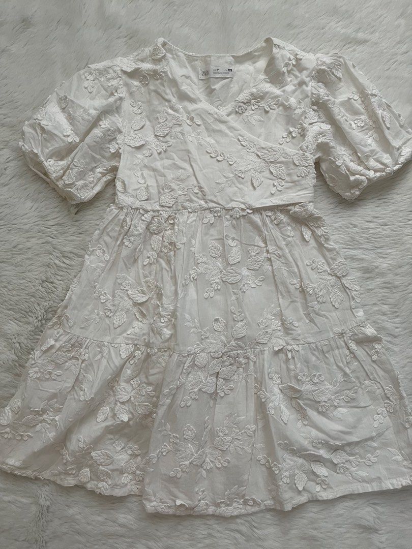 Zara Kids Dress (Category: Babies & Kids Fashion) located in Daet. Submitted by ayveeaa (Listing ID 1441444295, Image 1). Description: No issue 7T on tag .
