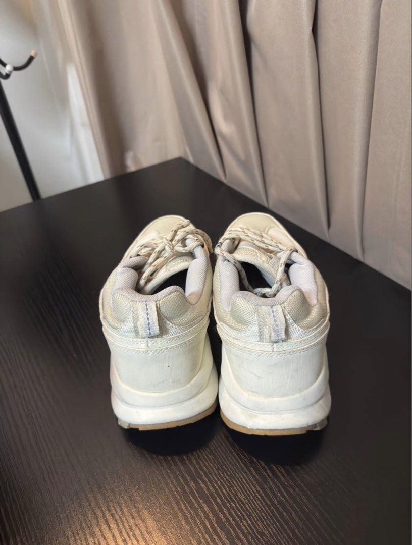 Zara Shoes (42 M) (Category: Sneakers) located in Pasig City. Submitted by snoca (Listing ID 1441394762, Image 2). Description: Size 42 EU.