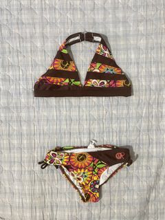 (Category: ) located in . Submitted by hourstyless (Listing ID 1444970756, Image 1). Description: .