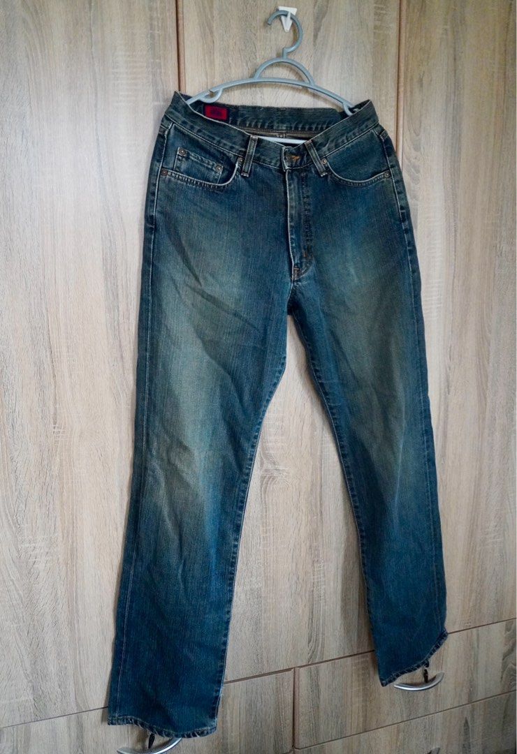 [TAKE ALL] 3 BOTTOMS FOR 250 (Category: Jeans) located in Manila. Submitted by msmozza (Listing ID 1444985452, Image 2). Description: Rfs: Preloved college pieces! 100 php each, 250 php take all!! .