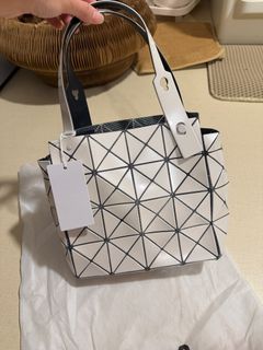 （分類：）位於 。 由 yvonnets 提交（商品編號 1444955974，圖片 1）。簡介： 。