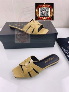 (Category: ) located in . Submitted by shoes.locker (Listing ID 1445029481, Image 1). Description: .