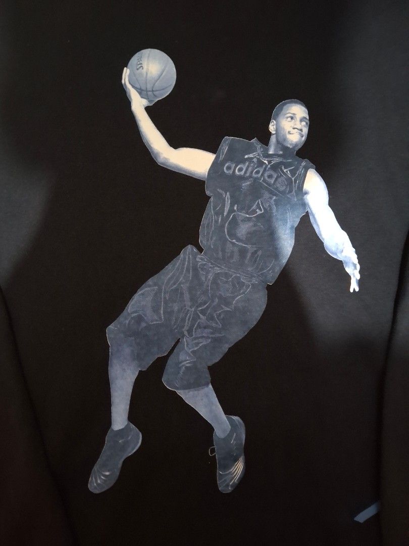 Adidas Basketball Graphic Sweatshirt (Category: Coats, Jackets and Outerwear) located in Manila. Submitted by thriftttitems (Listing ID 1444983084, Image 2). Description: - Black Adidas Sweatshirt - Size: Large (L) - Graphic Print: Basketball player in action - Style: Crew neck, long sleeves - Ideal for: Casual wear, basketball fans - Origin: Made in China.