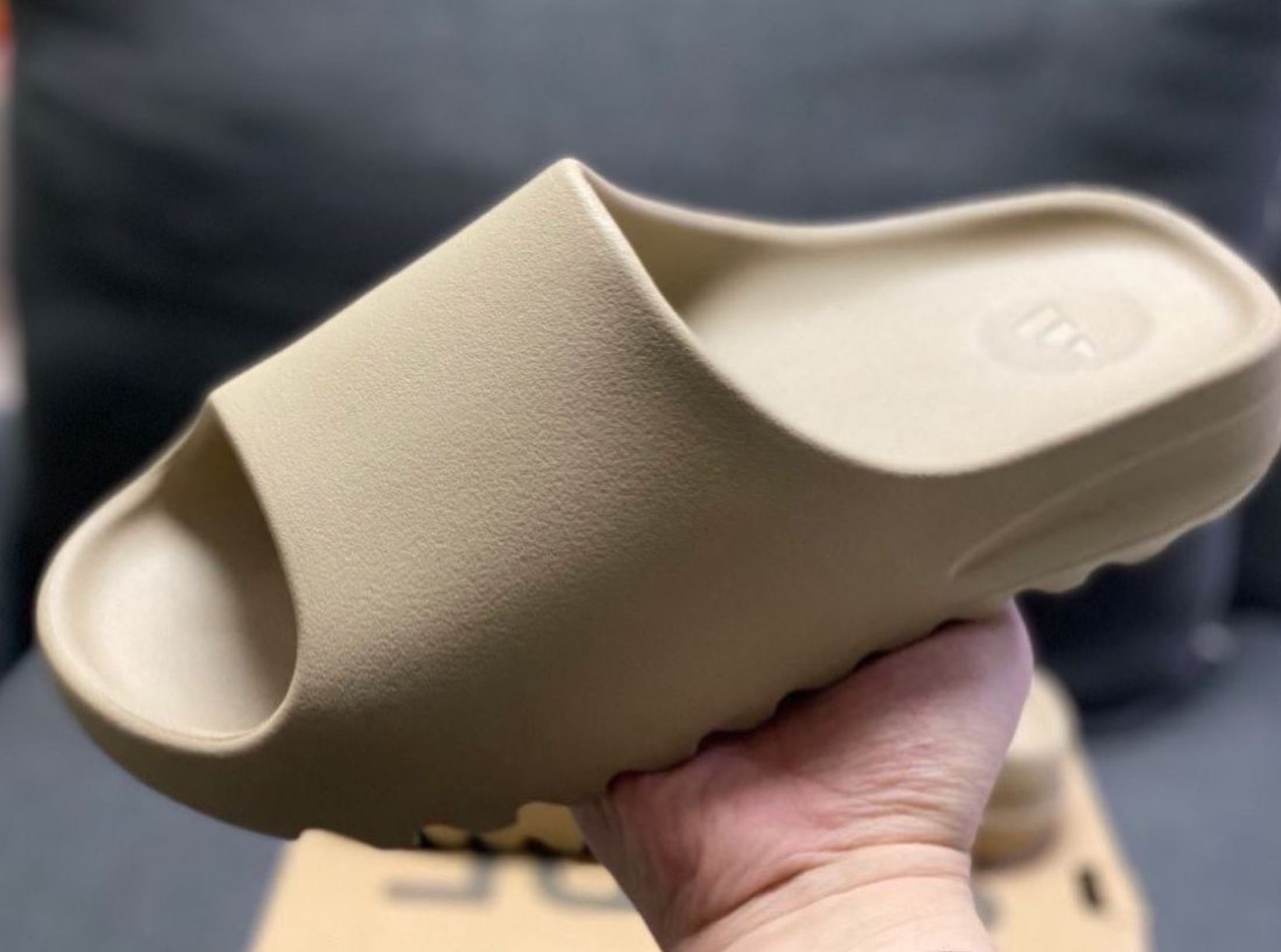 adidas Originals Yeezy Slide Trendy Slip-on Sandals Beige Brown (Category: Sneakers) located in Singapore. Submitted by csafefish (Listing ID 1444963336, Image 3). Description: ❓ What is this? 👉 Adidas adidas Originals Yeezy Slide Trendy Slip-on Sandals Beige Brown ❓ New or used? 👉 Brand new, never worn ❓ Shipping? 👉 Free via J&T or Ninja Van ❓ Payment? 👉 Cash on delivery ❓ Confirmation? 👉 Photos in ~3 days More questions? Chat me 💬.