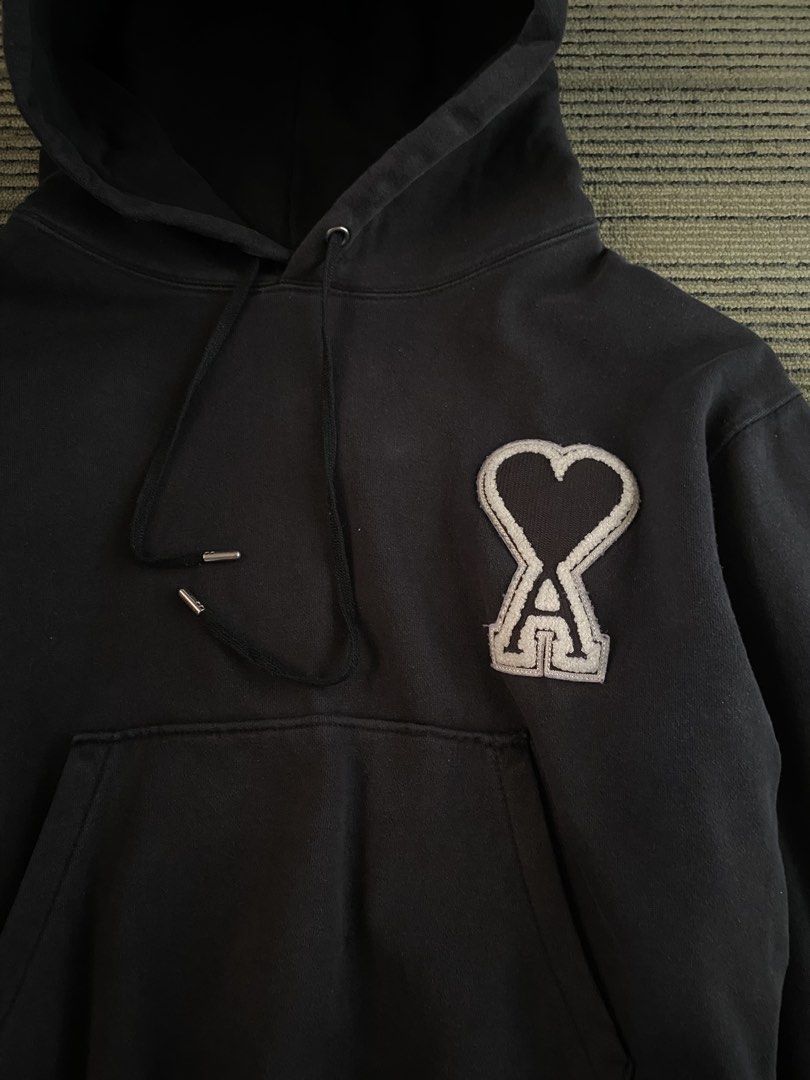 AMI Hoodie Jacket (Category: Coats, Jackets and Outerwear) located in Taguig. Submitted by justin_gael (Listing ID 1444897405, Image 2). Description: AMI Hoodie Jacket Size Medium ( Boxy Crop Fittings ) Dimension : 22 Width / 24 Length Good Condition 9 / 10 Color rate Firm Price 📍Pinagsama, Taguig City.