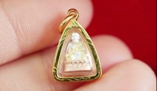 (Category: ) located in . Submitted by aboutamulets (Listing ID 1444858152, Image 1). Description: .