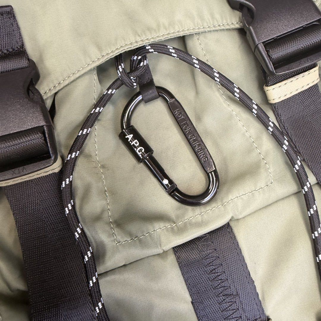 APC TREK BACKPACK (Category: Luxury Bags & Wallets) located in Cavite. Submitted by shiro_____. (Listing ID 1444969007, Image 3). Description: For sale🔥 A.P.C TREK BACKPACK SIGN OF USAGE ONLY STILL PRESENTABLE PRICE 5500 Pm🗝️.