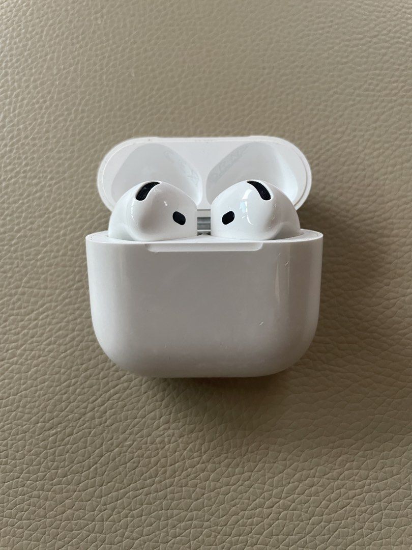 AirPods 4487286453620582400