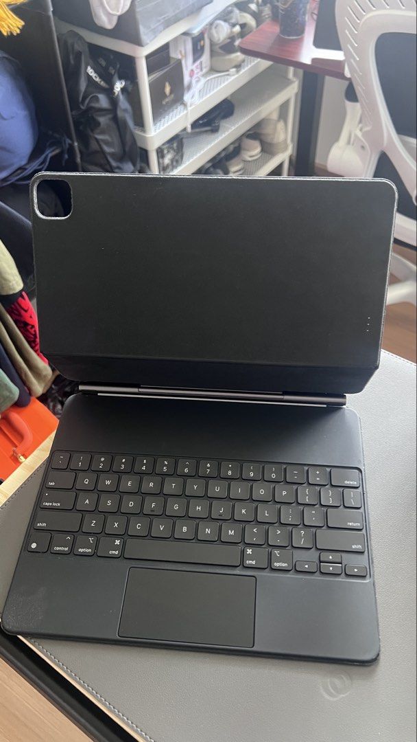 Apple Magic Keyboard for iPad Pro 12.9-inch487581753499330560