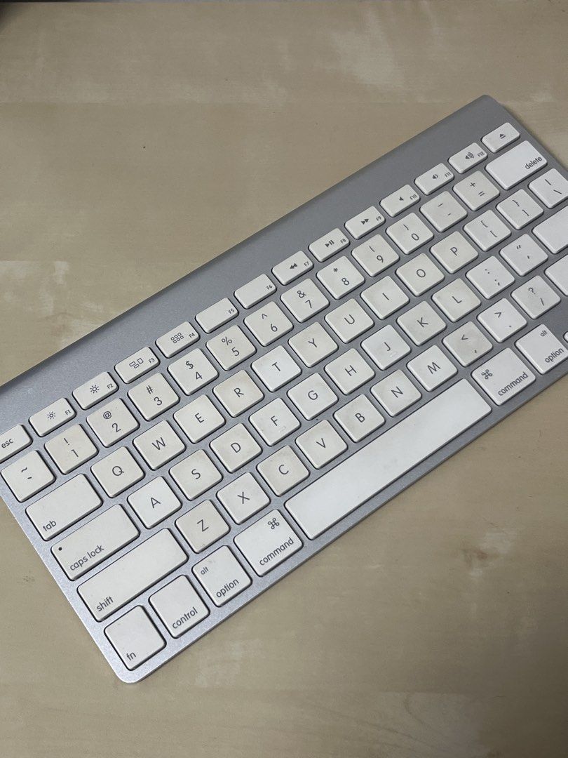 Apple Magic Keyboard Wireless Aluminum487705336444375040