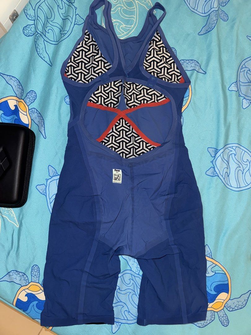 Arena Powerskin Full Body Swimsuit (Category: Bikinis & Swimsuits) located in Manila. Submitted by eleyven (Listing ID 1444978107, Image 2). Description: 🏊‍♀️ Authentic Arena Powerskin Carbon Racing Kneeskin Used only a few times and still in excellent condition. FINA-approved competition suit with carbon fiber technology for compression and performance. Perfect for competitive swimmers looking for a race suit at a fraction of the original retai