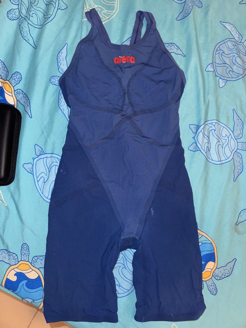 Arena Powerskin Full Body Swimsuit (Category: Bikinis & Swimsuits) located in Manila. Submitted by eleyven (Listing ID 1444978107, Image 1). Description: 🏊‍♀️ Authentic Arena Powerskin Carbon Racing Kneeskin Used only a few times and still in excellent condition. FINA-approved competition suit with carbon fiber technology for compression and performance. Perfect for competitive swimmers looking for a race suit at a fraction of the original retai