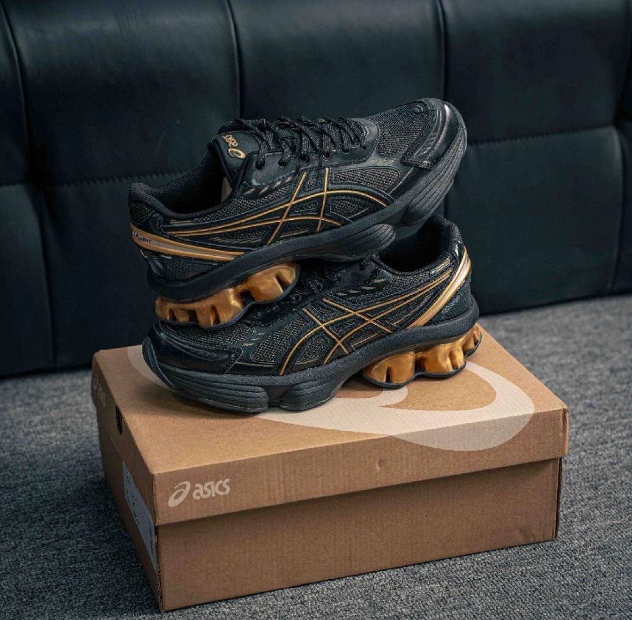 Asics GEL-KINETIC FLUENT (Category: Sneakers) located in Singapore. Submitted by leraremoon (Listing ID 1444859165, Image 1). Description: 🙋 FAQ 1️⃣ What sizes for Asics Asics GEL-KINETIC FLUENT? → Chat me 2️⃣ Shipping? → Free via J&T/Ninja Van 3️⃣ Payment? → Cash on delivery 4️⃣ How to confirm? → Photos in ~3 days Any other questions? 💬.