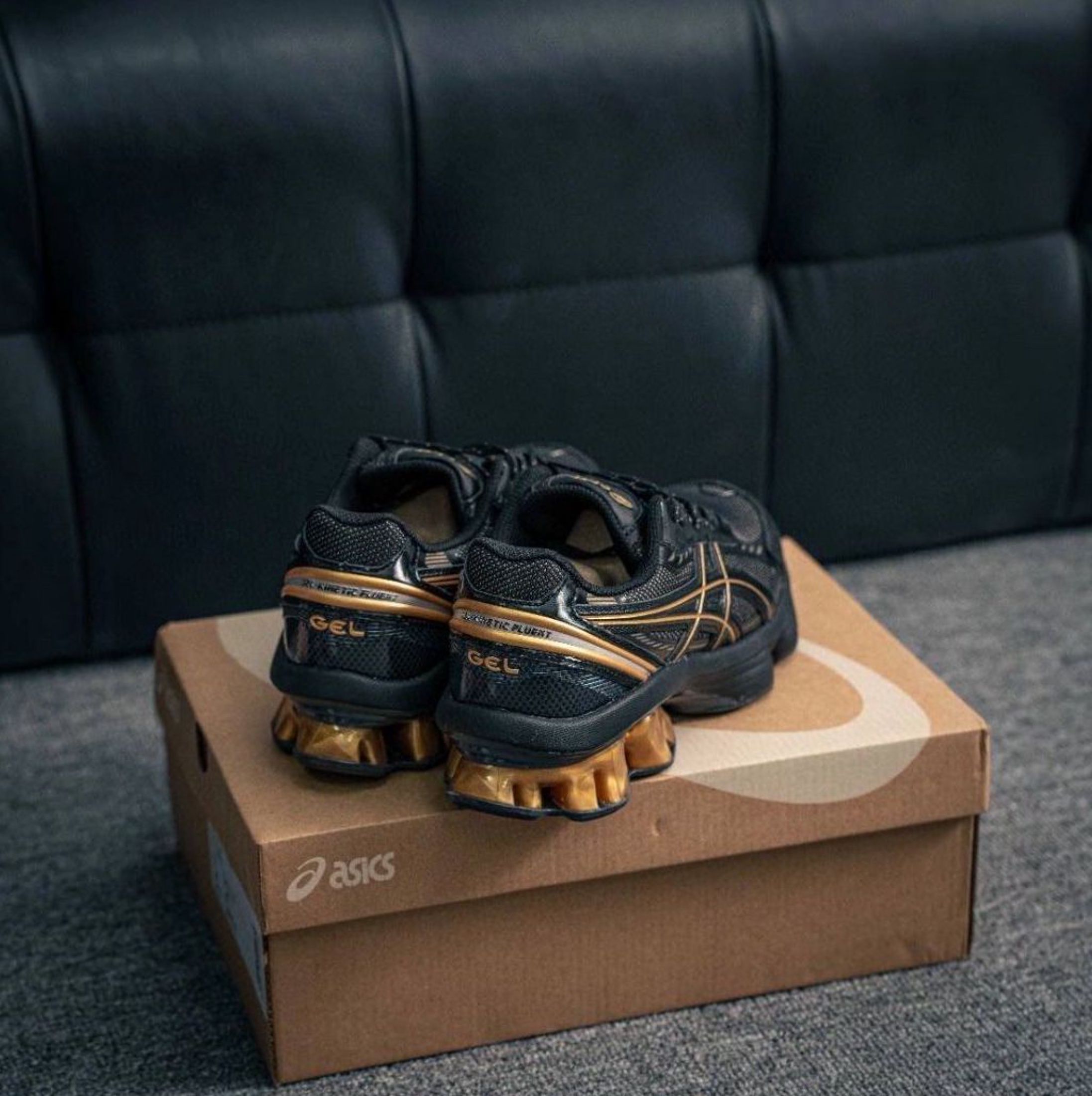 Asics GEL-KINETIC FLUENT (Category: Sneakers) located in Singapore. Submitted by leraremoon (Listing ID 1444859165, Image 3). Description: 🙋 FAQ 1️⃣ What sizes for Asics Asics GEL-KINETIC FLUENT? → Chat me 2️⃣ Shipping? → Free via J&T/Ninja Van 3️⃣ Payment? → Cash on delivery 4️⃣ How to confirm? → Photos in ~3 days Any other questions? 💬.