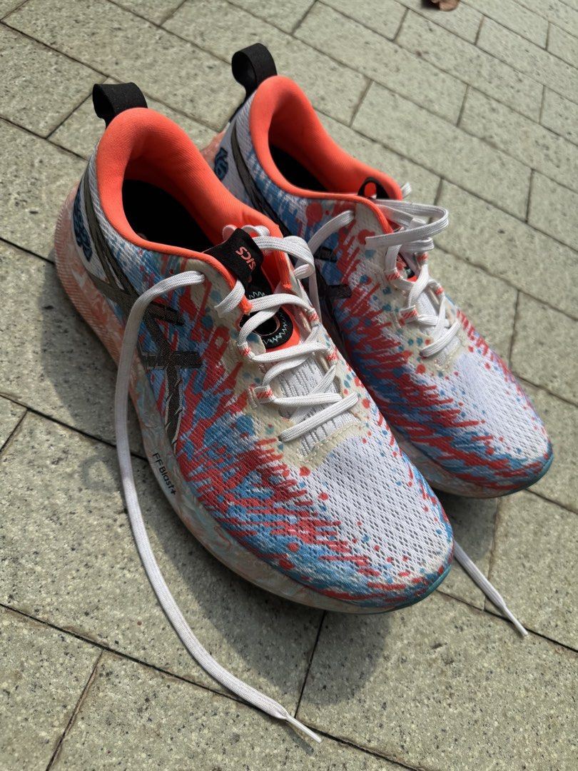 ASICS Noosa Tri 16 (Category: Sneakers) located in Singapore. Submitted by consoleoverpc (Listing ID 1444920587, Image 1). Description: ASICS Noosa Tri 16 Like new Used for 2 runs only No noticeable sole wear.