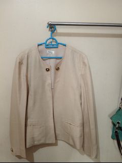 (Category: ) located in . Submitted by YSL80022 (Listing ID 1444872386, Image 1). Description: .