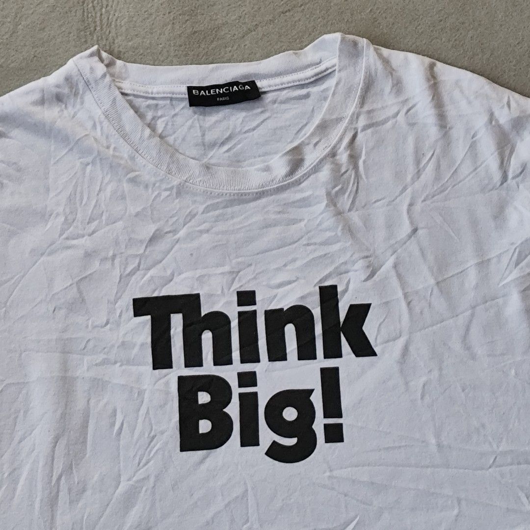 Balenciaga (Think Big) Oversized Shirt (Category: Tshirts & Polo Shirts ) located in Cordova. Submitted by winston.jude (Listing ID 1444966285, Image 2). Description: width:32 length:31 good condition no issues 480+sf🤝.