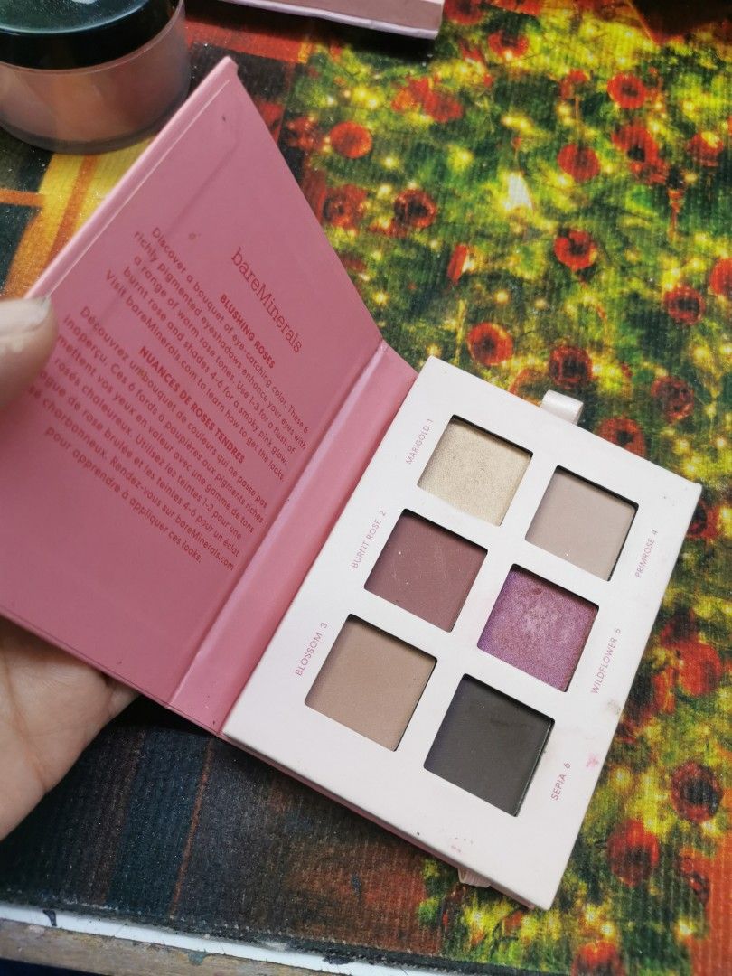 Bare minerals (Category: Makeup) located in Quezon City. Submitted by supermom0711 (Listing ID 1444936942, Image 3). Description: Hindi po ito nagamit na stock lang po.