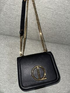 (Category: ) located in . Submitted by savinggracetheshopaholic (Listing ID 1445021275, Image 1). Description: .