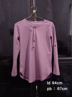 (Kategori: ) berada di . Dikirim oleh declutterbyly (ID iklan 1445019348, Gambar 1). Deskripsi: .