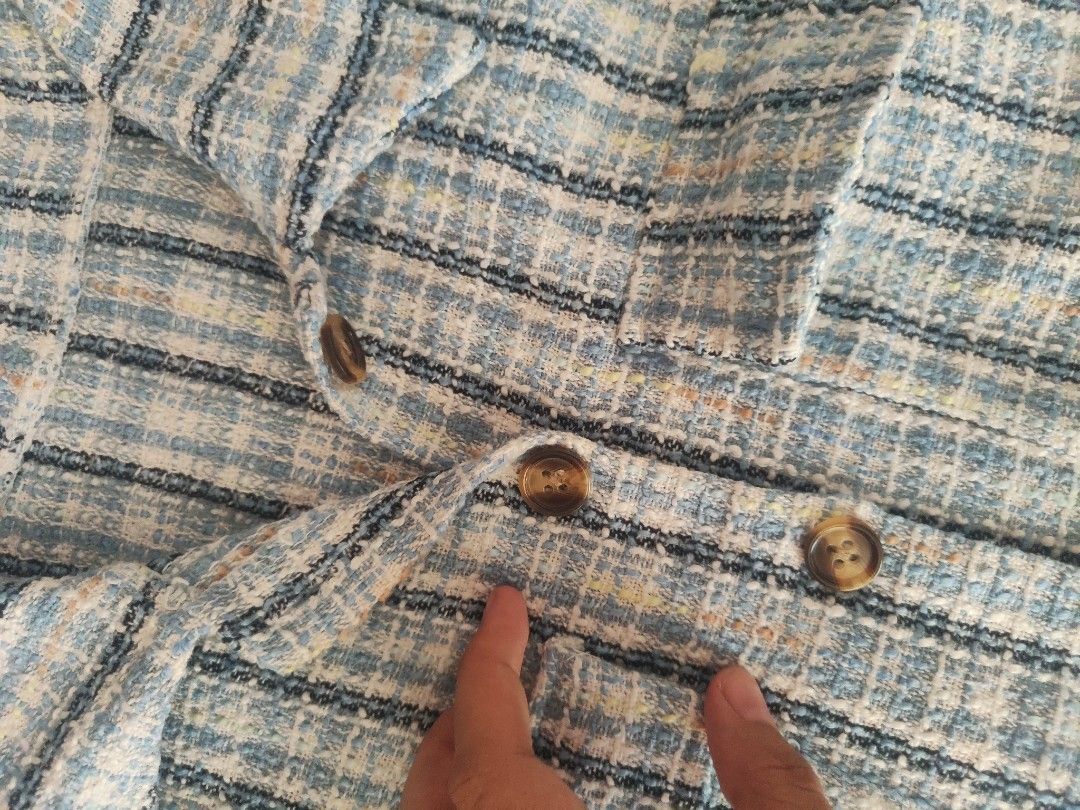 Blue Plaid Tweed Cropped Shirt with Button Front Top (Category: Blouses) located in San Fernando. Submitted by peclutters (Listing ID 1444911542, Image 3). Description: small fits up to medium with front pockets no tags.