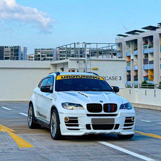 BMW X6 xDrive35i (A) (Category: Used Cars) located in Singapore. Submitted by wnj_28 (Listing ID 1431058517, Image 2). Description: Hi Bosses! Looking for a Spacious but Excellent Performance for you & family ? This is perfect for you ! Major Wear & Tears Done🔥 Lot’s of goodies💯 Bmw X6 Mods : 22 Inch Rims Continental Sports 7 Tyres Carbon Fibre Duck Lip Spoiler Carbon Fibre Mirror Cover Window Tints K Sport Coilover 10.3 Inch Android Player Car