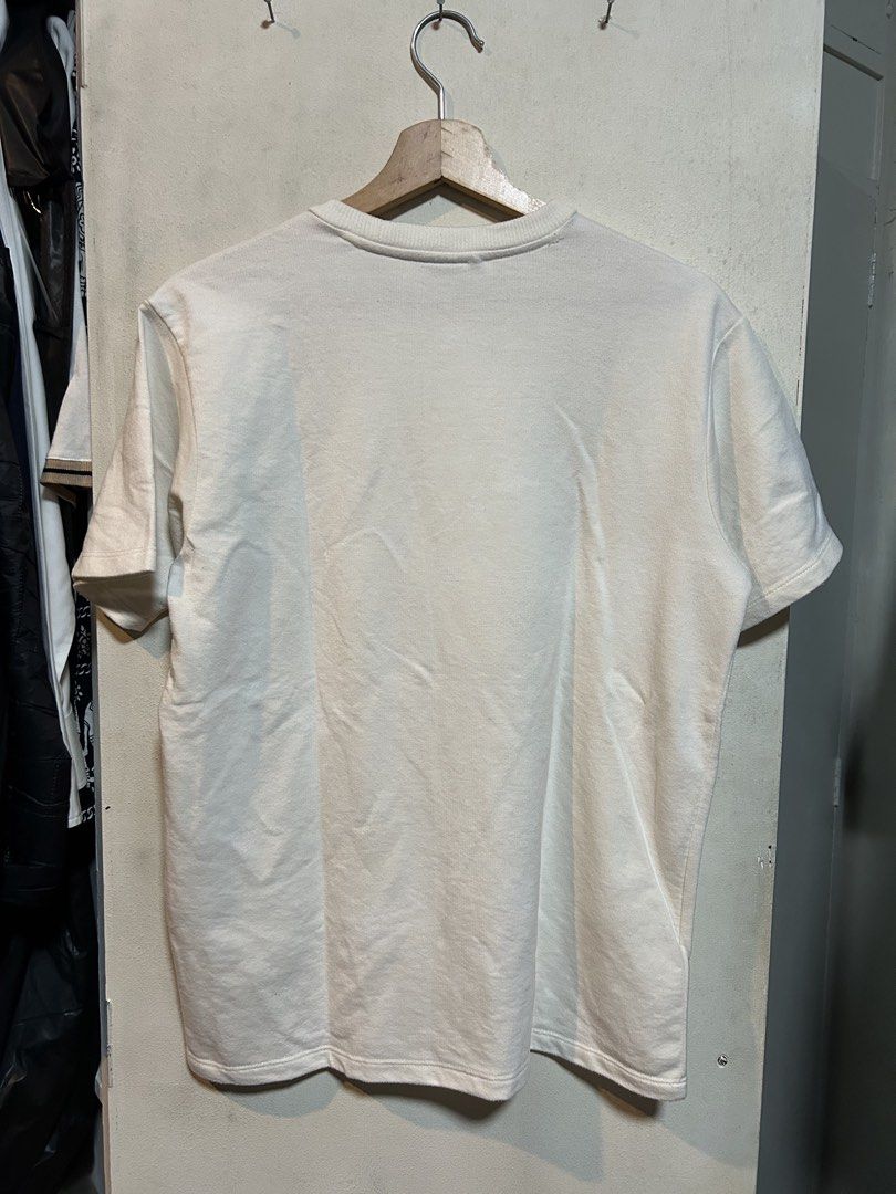 BOCU White T-shirt Size S (Category: Tshirts & Polo Shirts ) located in Manila. Submitted by popluxeph_ (Listing ID 1444877675, Image 3). Description: - White BOCU t-shirt - Simple and clean design - Ideal for casual wear - Tagged size S - Please check photos for detailed condition.