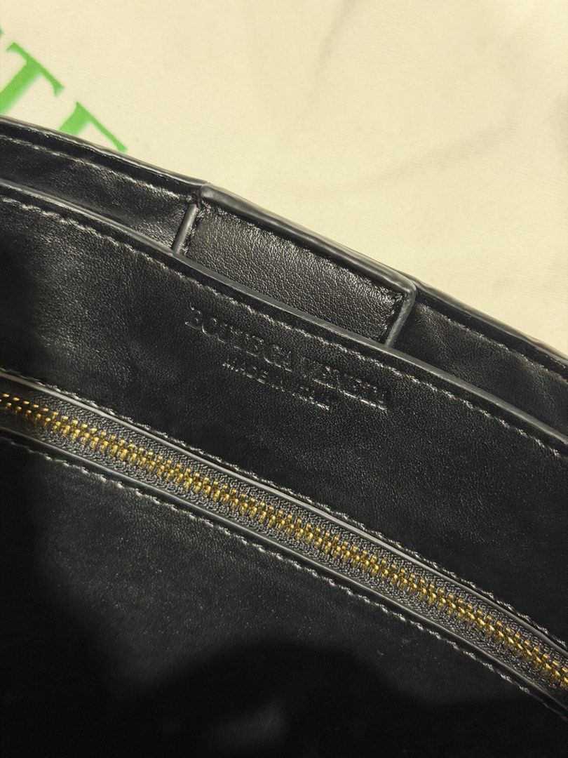 Bottega Veneta Andiamo (Category: Luxury Bags & Wallets) located in Makati City. Submitted by iamruka (Listing ID 1445027731, Image 3). Description: ₱3999 (LP ALREADY) Loc: Makati mop: bank transfer mod: lalamove -comes with dust bag -Gold hardware - Classic Intrecciato Weave - Genuine Leather Material - Top Handles & Braided Shoulder Straps - Gold Hardware Details - Interior Zip Pocket - Comes with Dust Bag - Made in Italy.