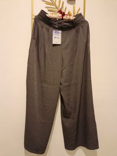 (Category: ) located in . Submitted by 2ndclosetshop (Listing ID 1445010267, Image 1). Description: .
